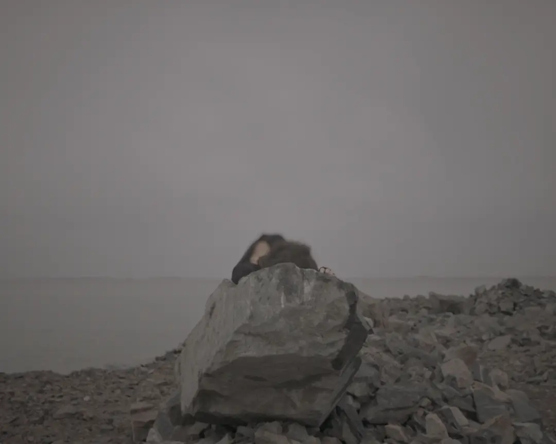 Programme 2025 – Traces we inhabit, fragments that hold us